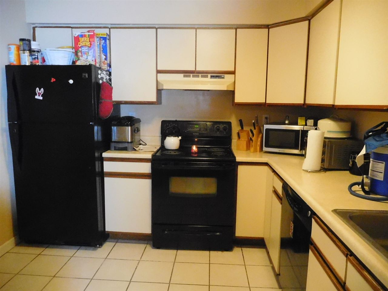 1799 Bodwell Road, Unit 3 Manchester, NH 03109 - Photo 2 of 9 Gallery Image 2
