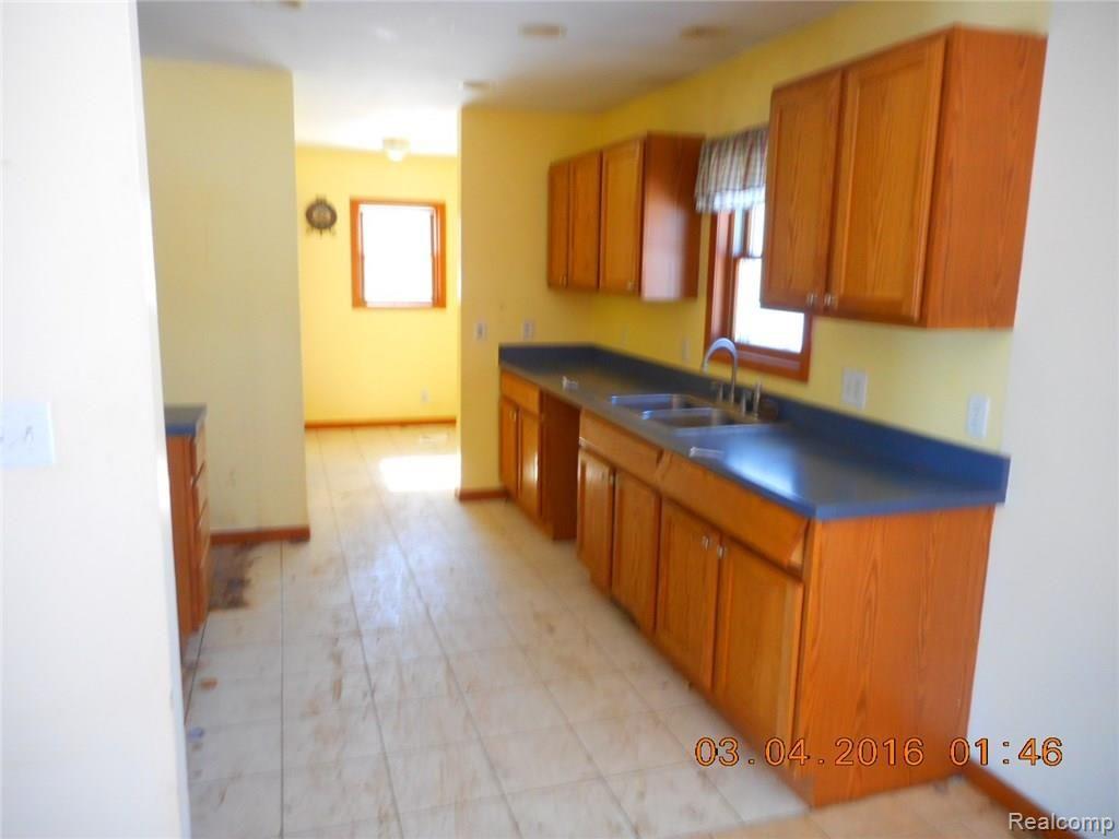 8859 South Cork Road Bancroft, MI 48414 - Photo 18 of 33 kitchen 2.JPG