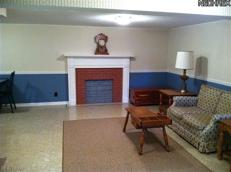 1123 Haverston Road Lyndhurst, OH 44124 - Photo 10 of 14 Rec. Room