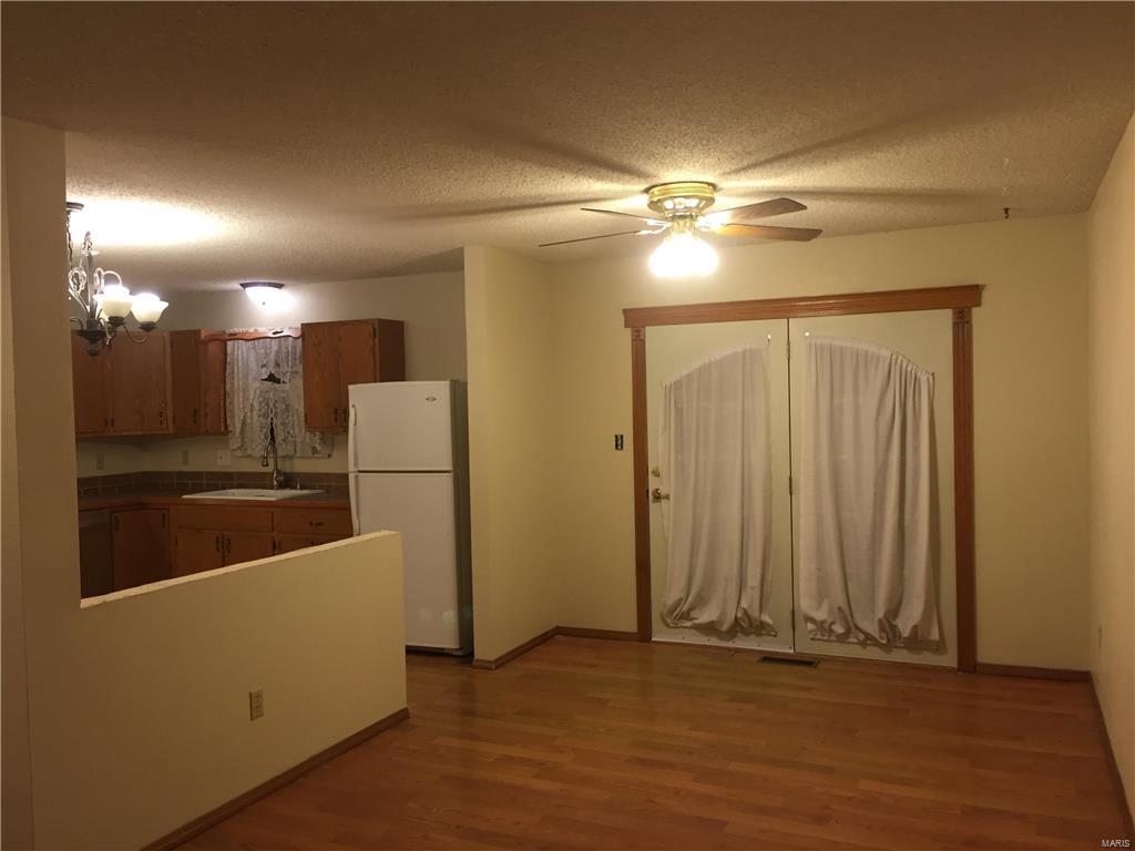 526 Zenk Road Troy, IL 62294 - Photo 13 of 16