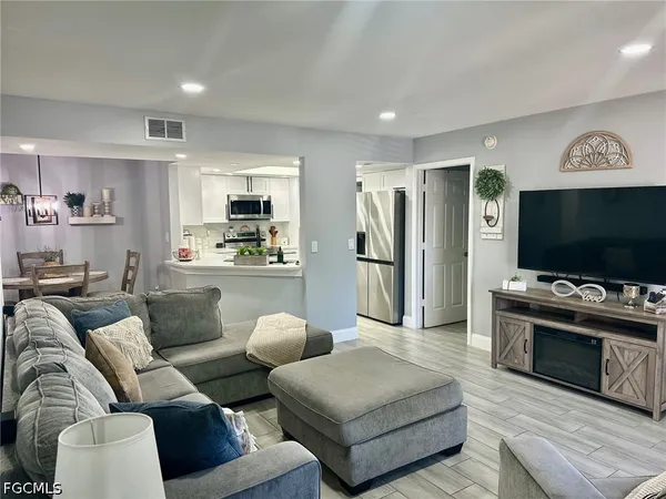 $4,200 | 3100 Seasons Way, Unit 108, Estero, FL 33928