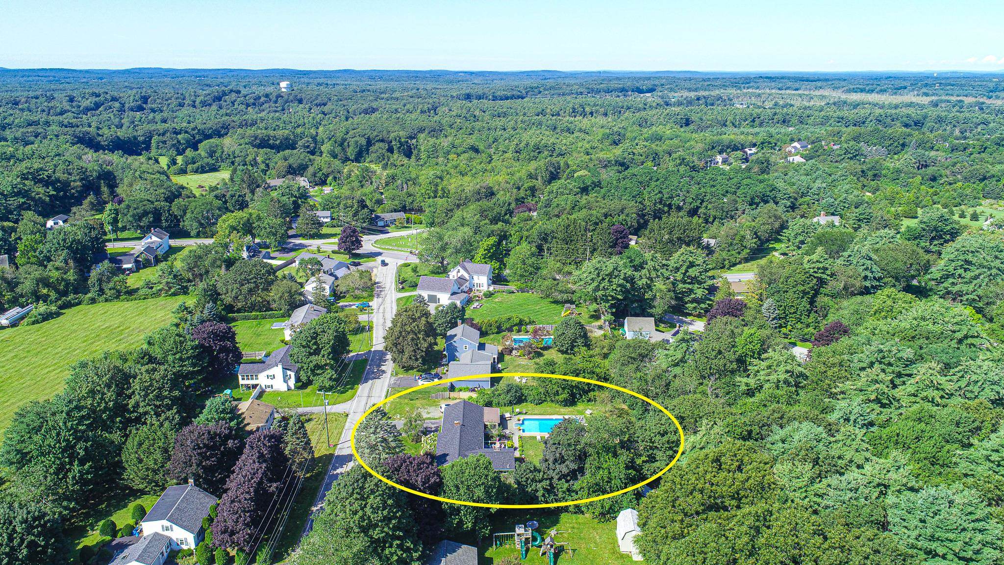 55 South Road North Hampton, NH 03862 - Photo 4 of 40