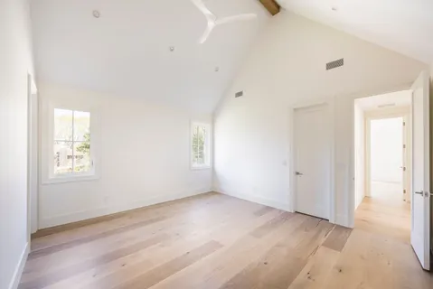 $4,995,000 | 21 Ocean Parkway, East Hampton, NY 11937