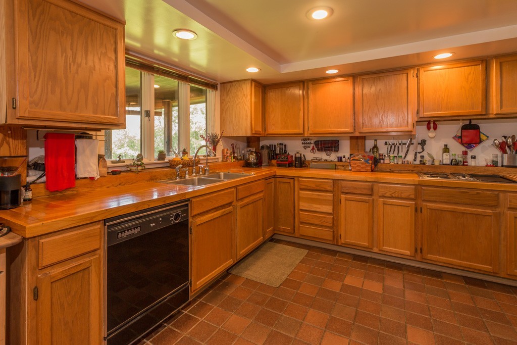 122 Athol Road Royalston, MA 01368 - Photo 9 of 30 Gallery Image 9