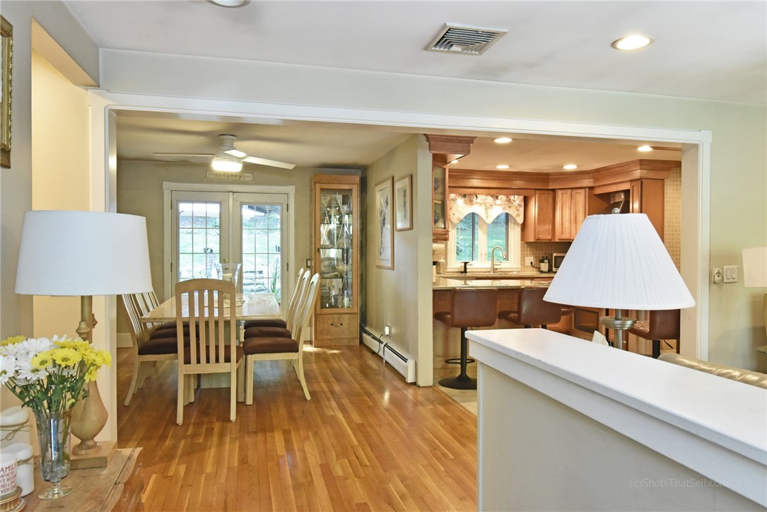 34 Cowesett Road Warwick, RI 02886 - Photo 7 of 23
