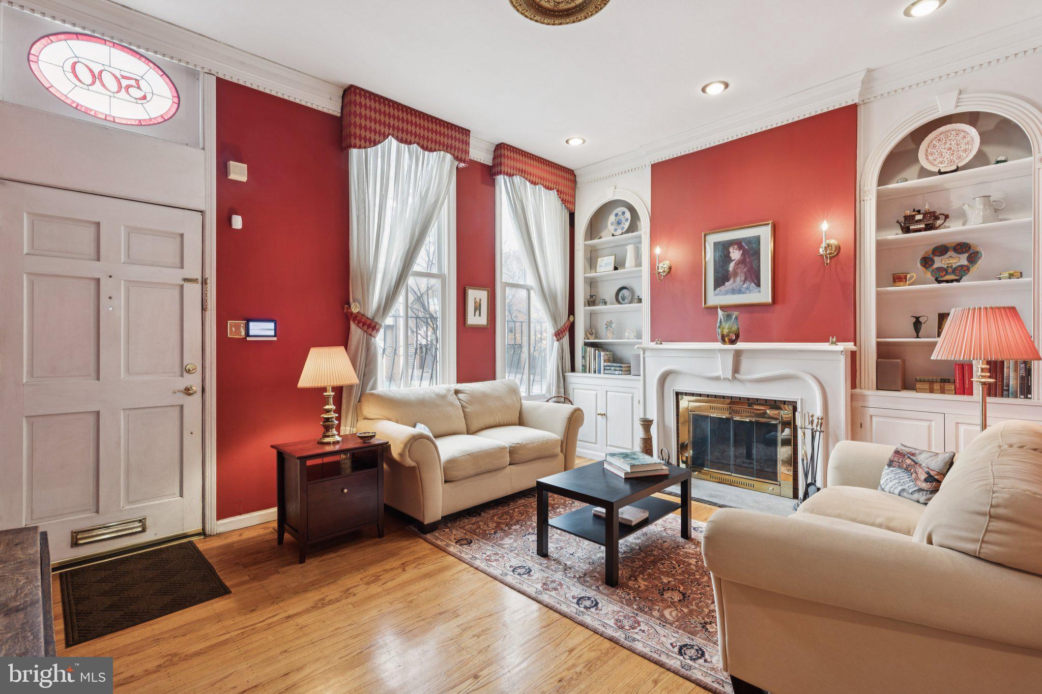 500 Pine Street Philadelphia, PA 19106 - Photo 3 of 34 Living Room