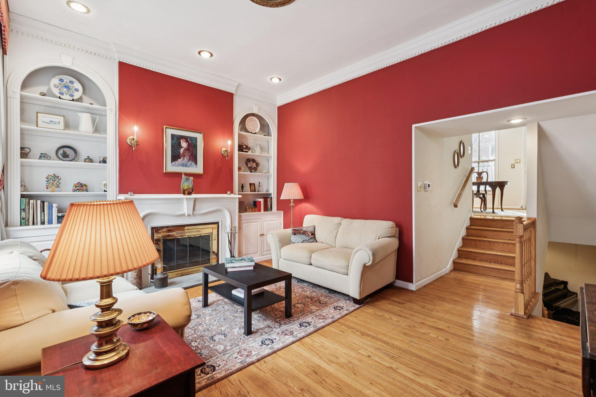 500 Pine Street Philadelphia, PA 19106 - Photo 5 of 34 Living Room