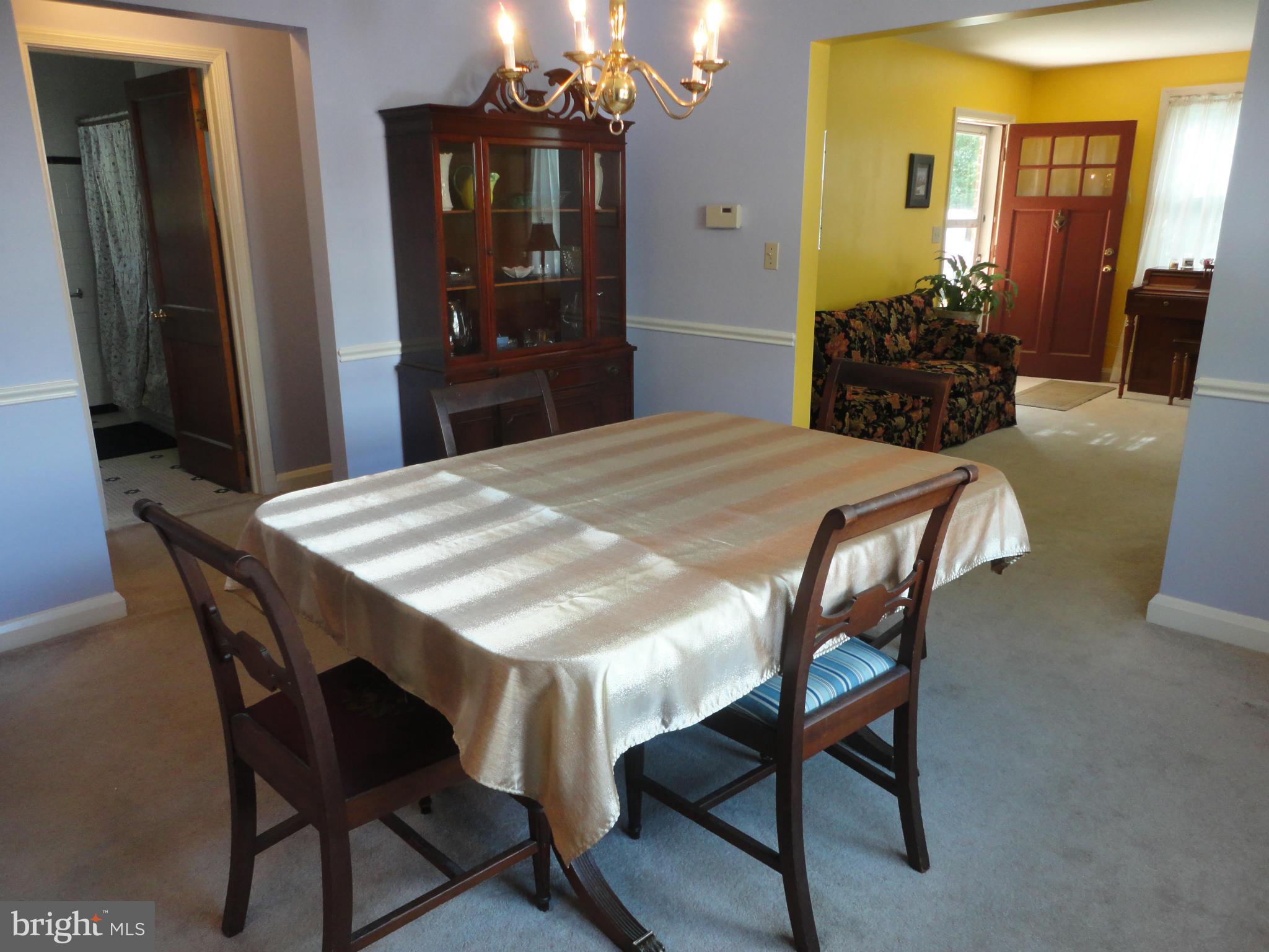 2027 Reuter Road Lutherville-Timonium, MD 21093 - Photo 3 of 22 Dining Room