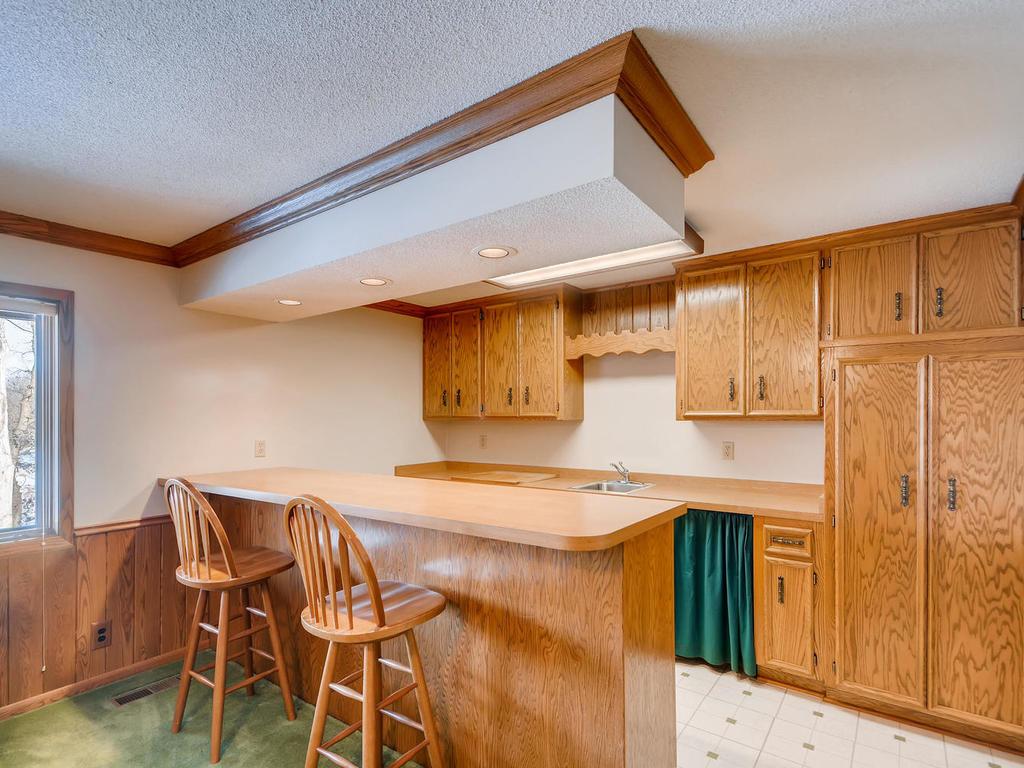 1367 Berry Ridge Road Eagan, MN 55123 - Photo 25 of 34 Gallery Image 25