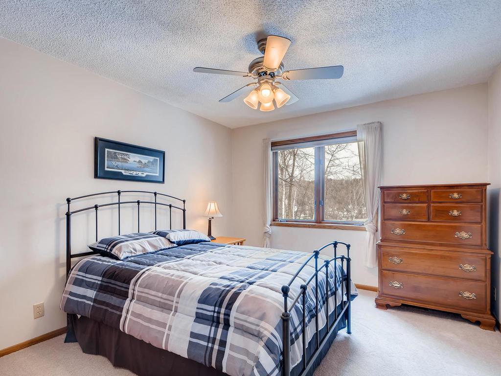 1367 Berry Ridge Road Eagan, MN 55123 - Photo 26 of 34 Gallery Image 26