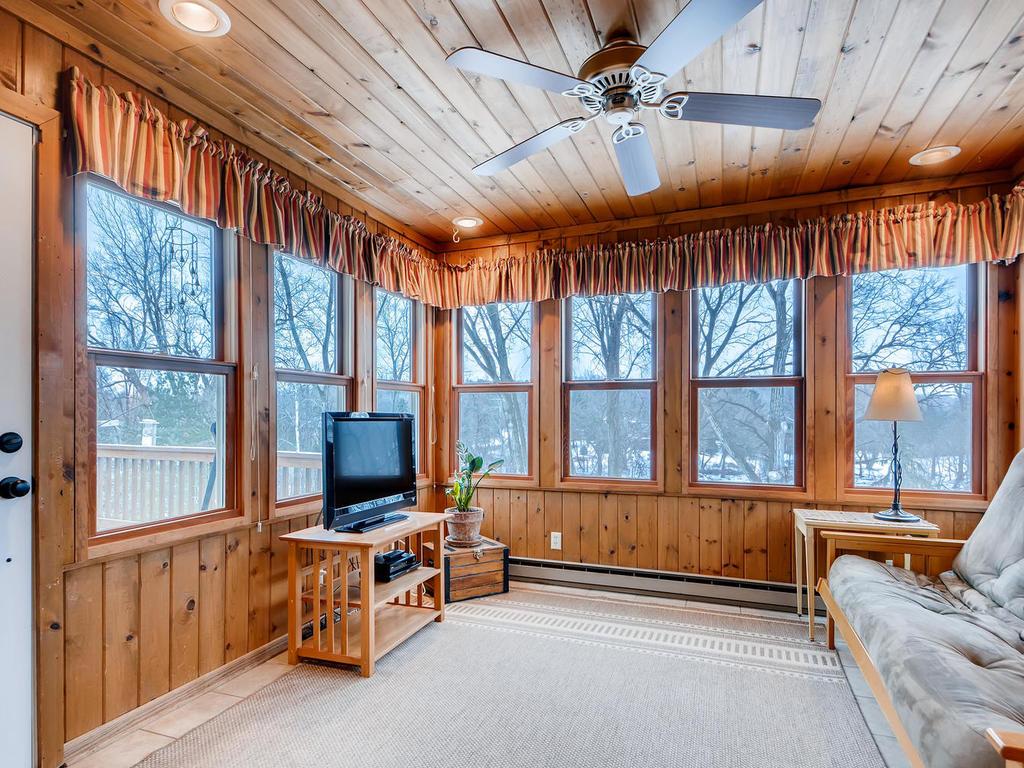 1367 Berry Ridge Road Eagan, MN 55123 - Photo 9 of 34 Gallery Image 9