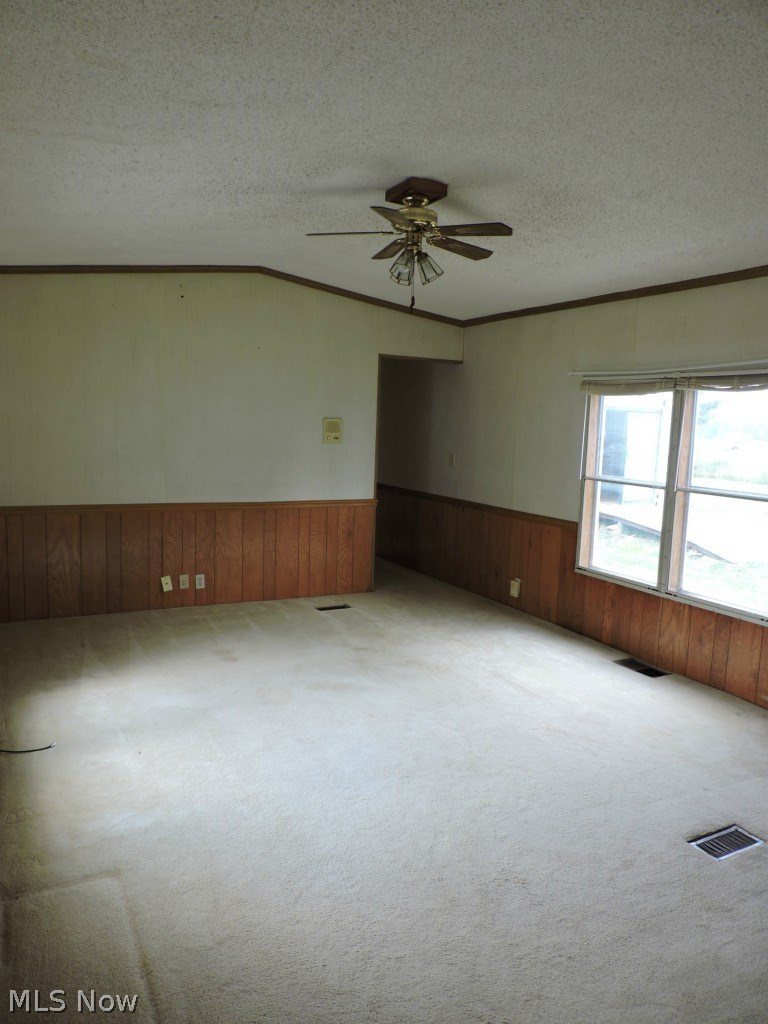 688 Fox Lake Road Wooster, OH 44691 - Photo 11 of 16 Living room