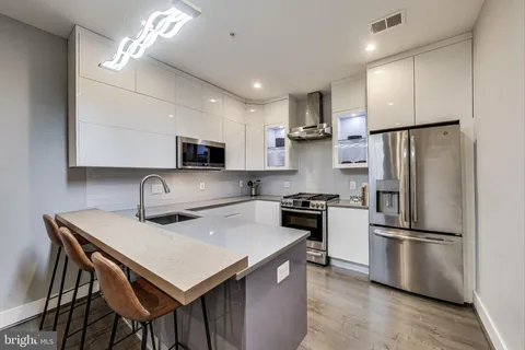 $519,000 | 625 Park Road Northwest, Unit 206, Washington, DC 20010