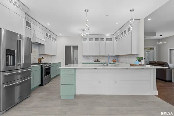 $1,080,000 | 10 The Elms Lane, Springfield, IL 62712