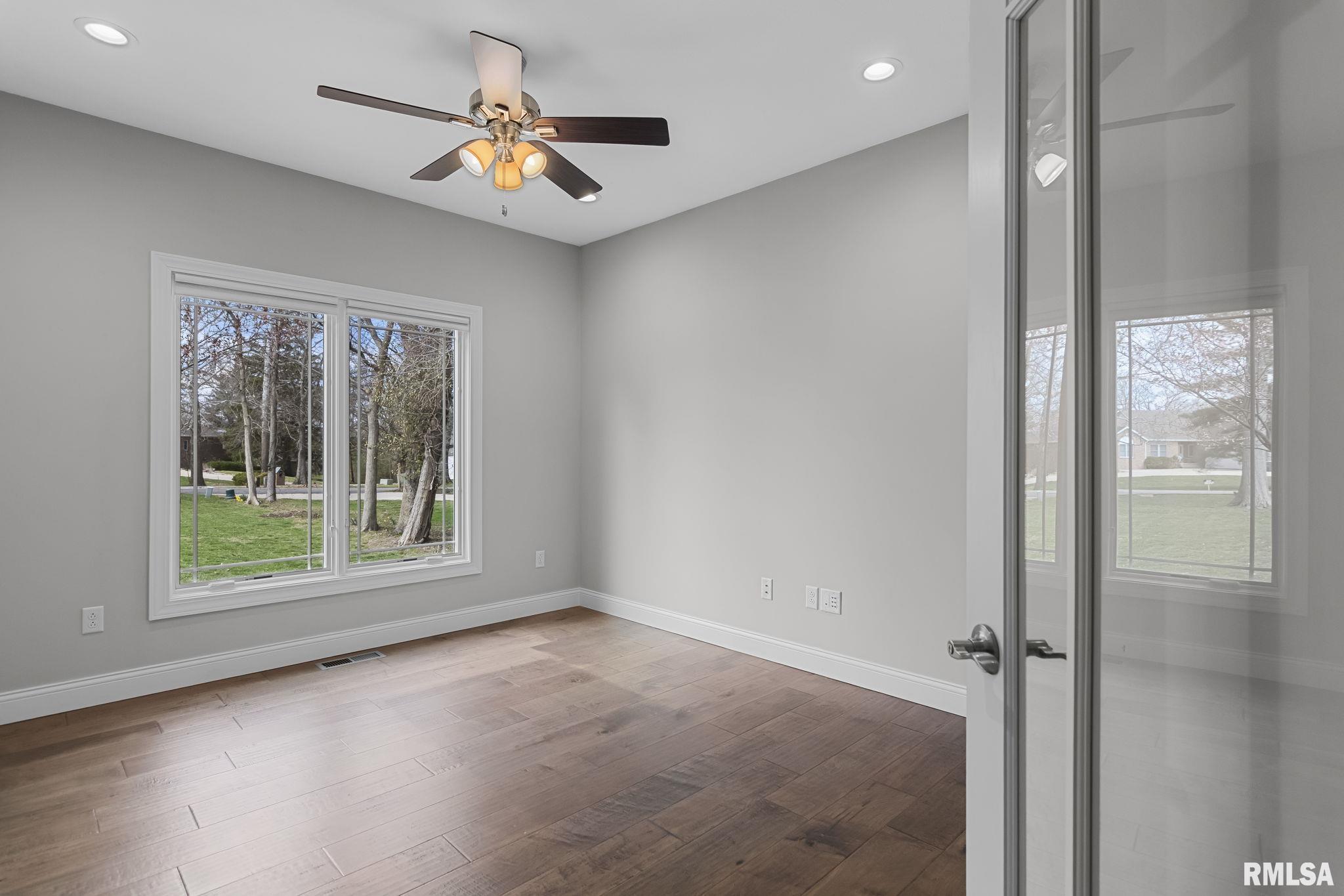 10 The Elms Lane Springfield, IL 62712 - Photo 32 of 79
