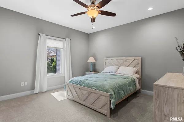 $1,080,000 | 10 The Elms Lane, Springfield, IL 62712