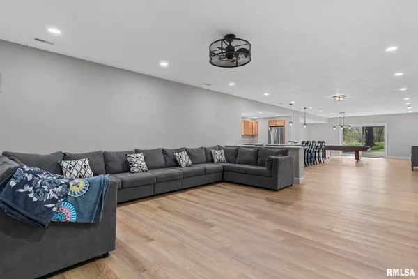 $1,080,000 | 10 The Elms Lane, Springfield, IL 62712