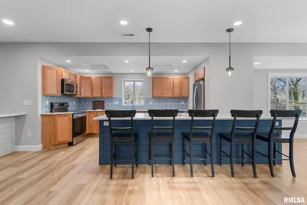 $1,080,000 | 10 The Elms Lane, Springfield, IL 62712