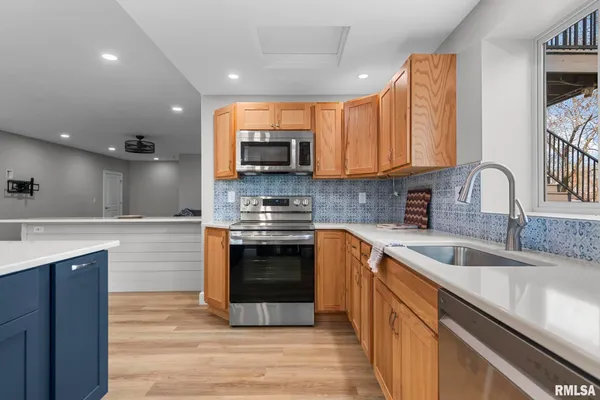 $1,080,000 | 10 The Elms Lane, Springfield, IL 62712