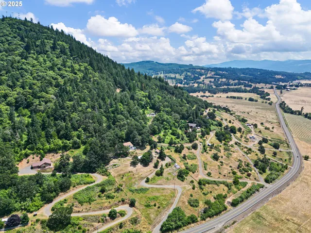 $350,000 | 29015 Brownsville Road, Brownsville, OR 97327