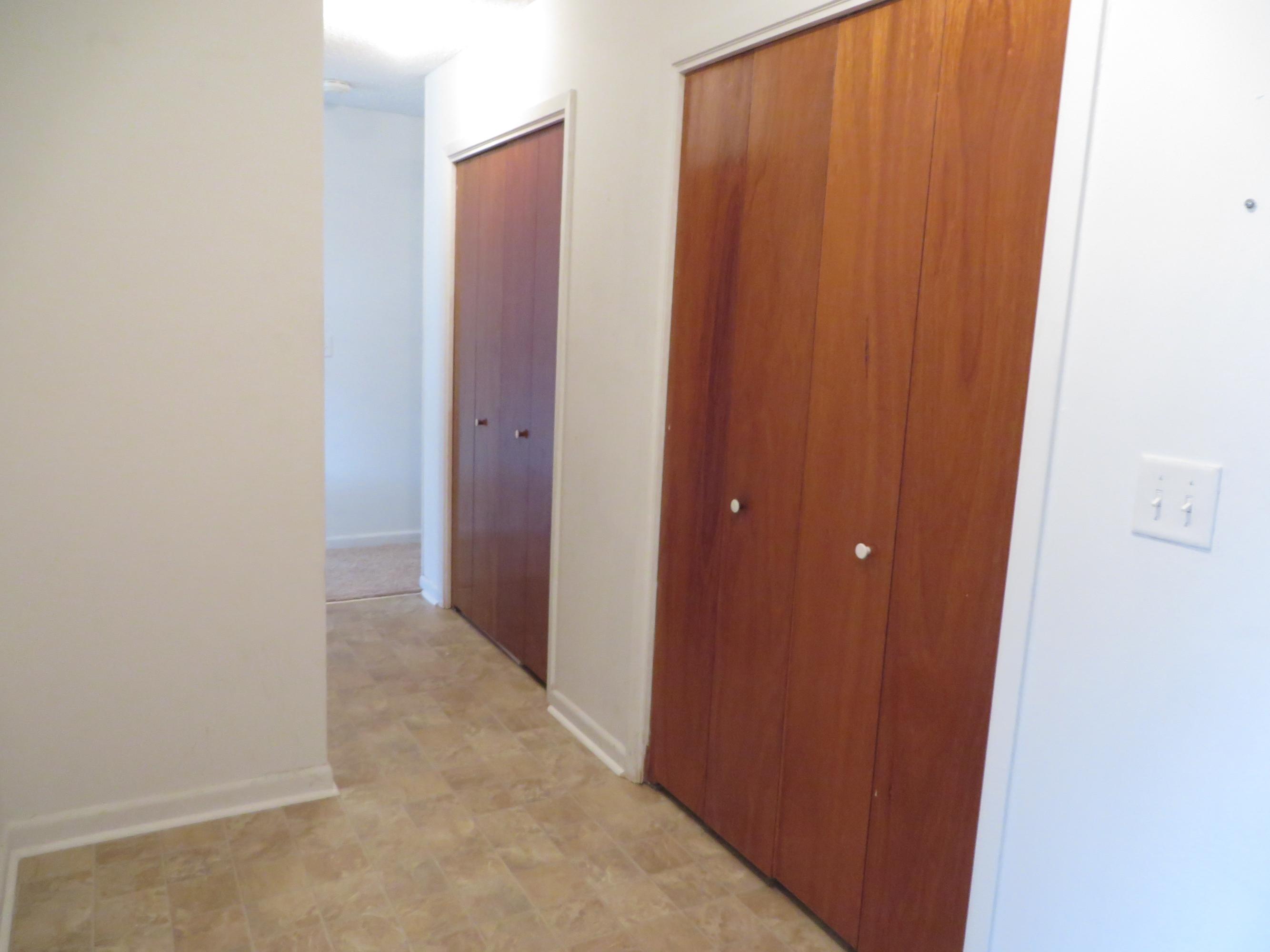 135 Perdido Circle Niceville, FL 32578 - Photo 15 of 28 a view of a hallway