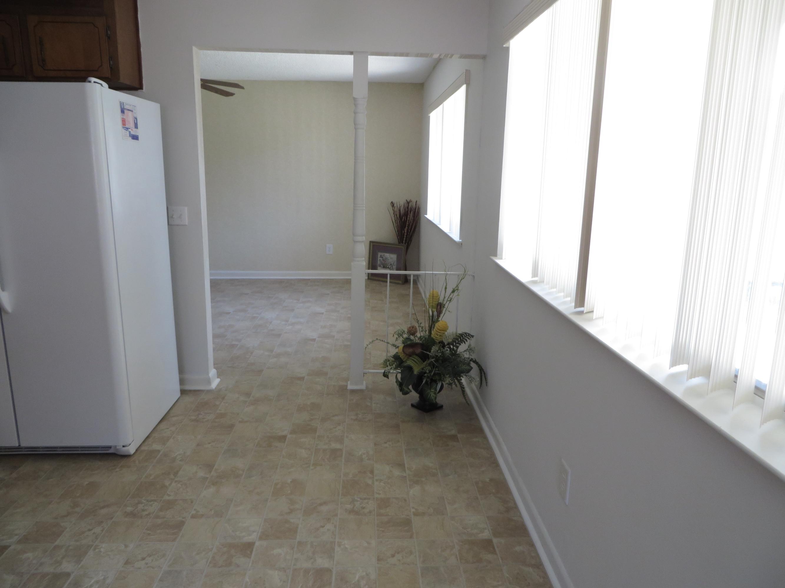 135 Perdido Circle Niceville, FL 32578 - Photo 7 of 28 a view of entryway with bathroom