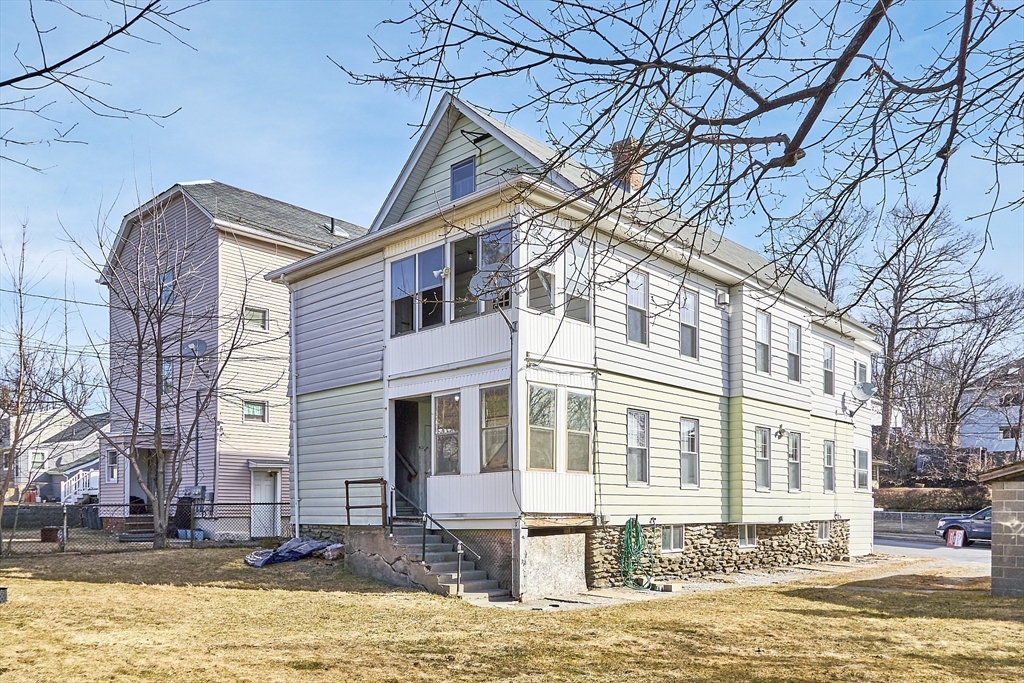 15 Superior Road Worcester, MA 01604 - Photo 5 of 41 Gallery Image 5