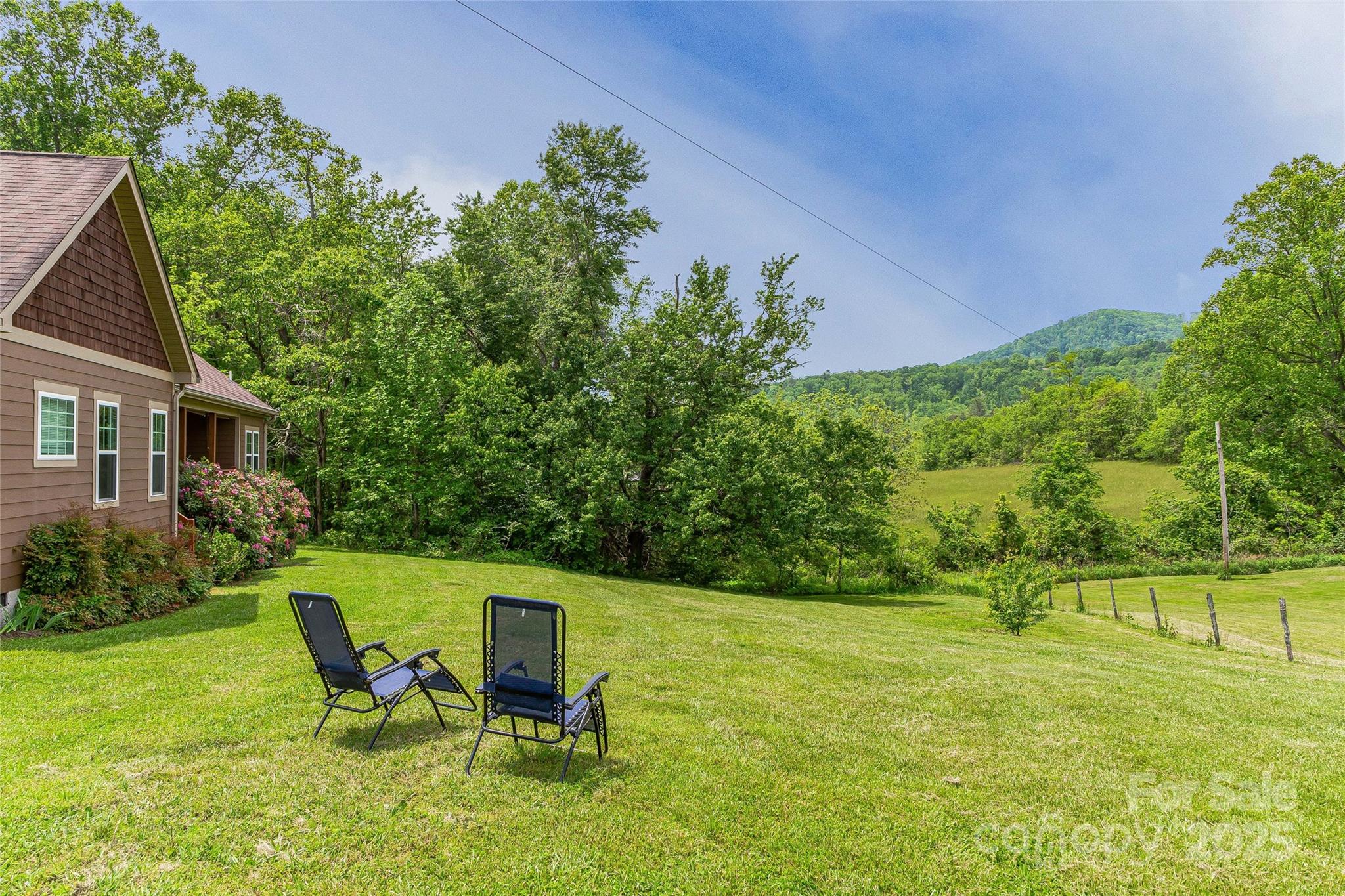 2405 Riceville Road Asheville, NC 28805 - Photo 2 of 47 Gallery Image 2