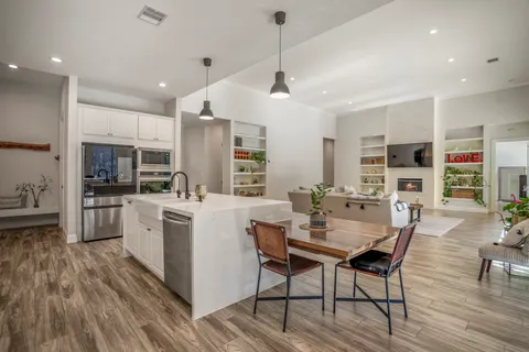 $874,999 | 25202 Wilkes Park Road, Tomball, TX 77375