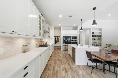 $874,999 | 25202 Wilkes Park Road, Tomball, TX 77375