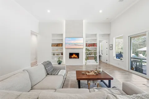 $874,999 | 25202 Wilkes Park Road, Tomball, TX 77375