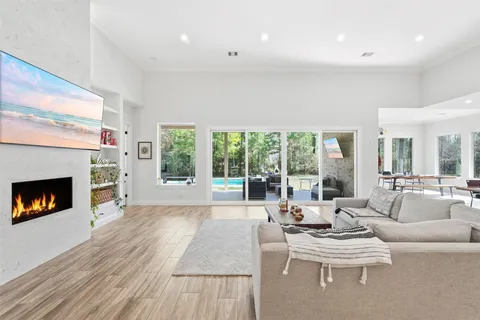 $874,999 | 25202 Wilkes Park Road, Tomball, TX 77375