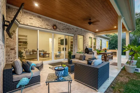 $874,999 | 25202 Wilkes Park Road, Tomball, TX 77375