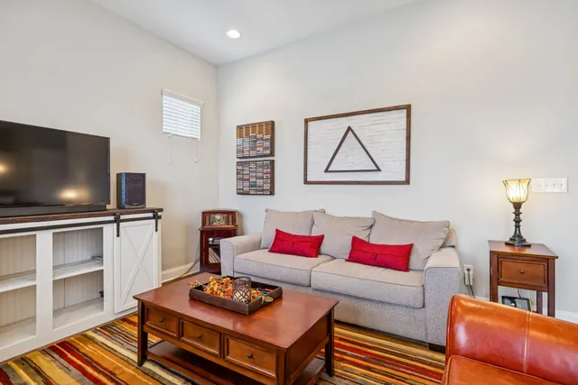 $760,000 | 2001 Inland Drive, Franklin, TN 37064