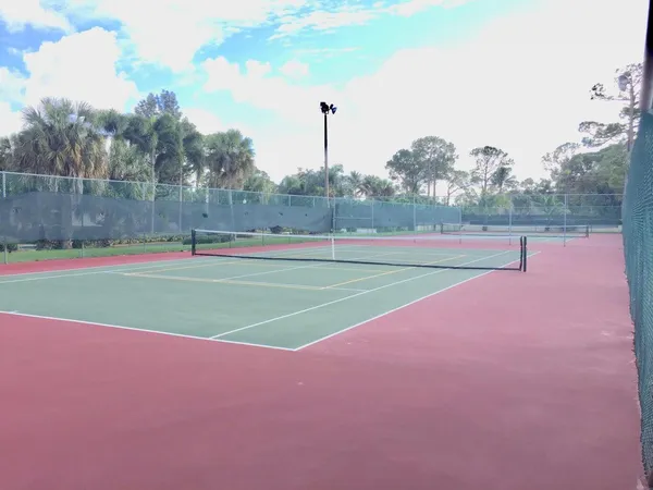 $156,000 | 338 Knotty Pine Circle, Unit D1, Greenacres, FL 33463