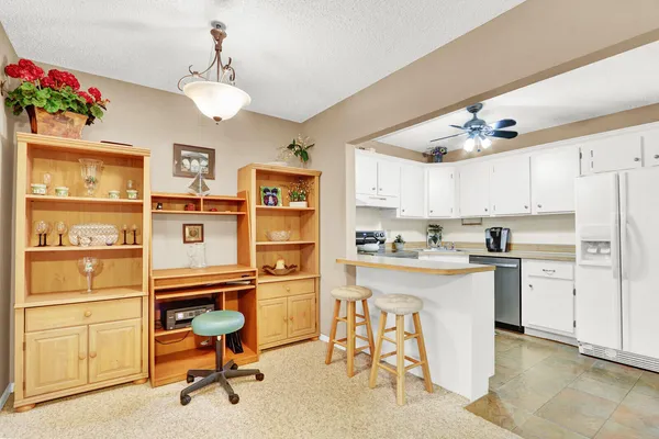 $156,000 | 338 Knotty Pine Circle, Unit D1, Greenacres, FL 33463