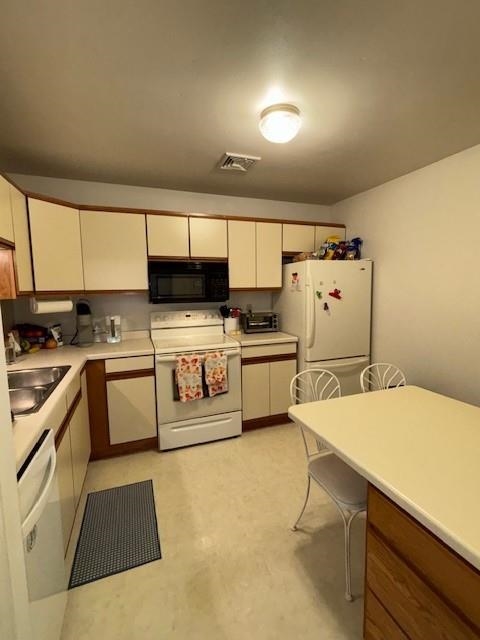 778 Hillside Terrace, Unit K Ripon, WI 54971 - Photo 17 of 48