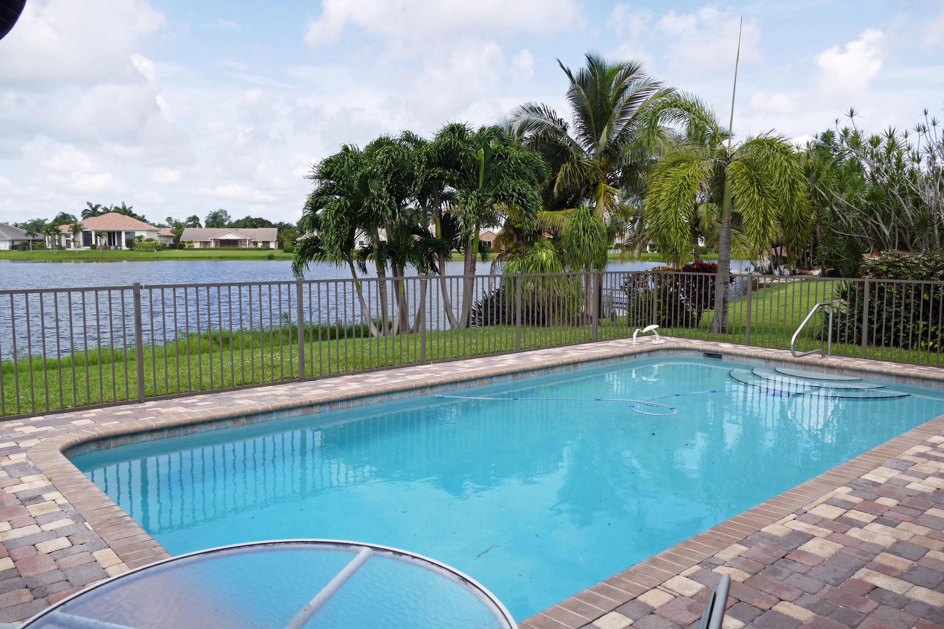 17391 Springtree Lane Boca Raton, FL 33487 - Photo 29 of 39 Pool & Lake View