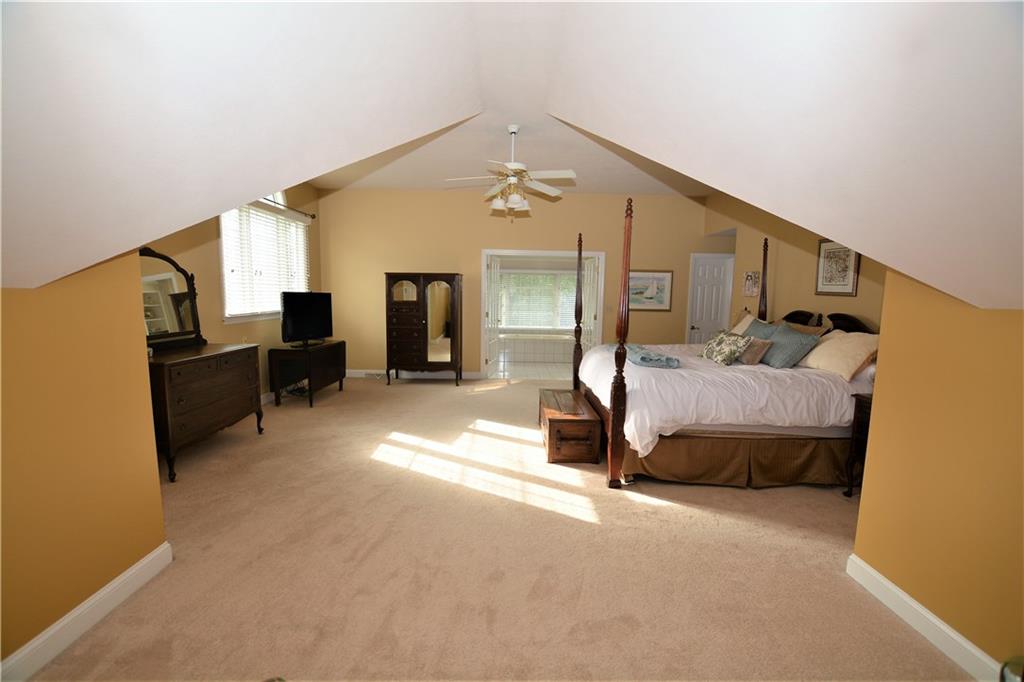 10319 Ridgecrest Point Wexford, PA 15090 - Photo 13 of 24 Gallery Image 13