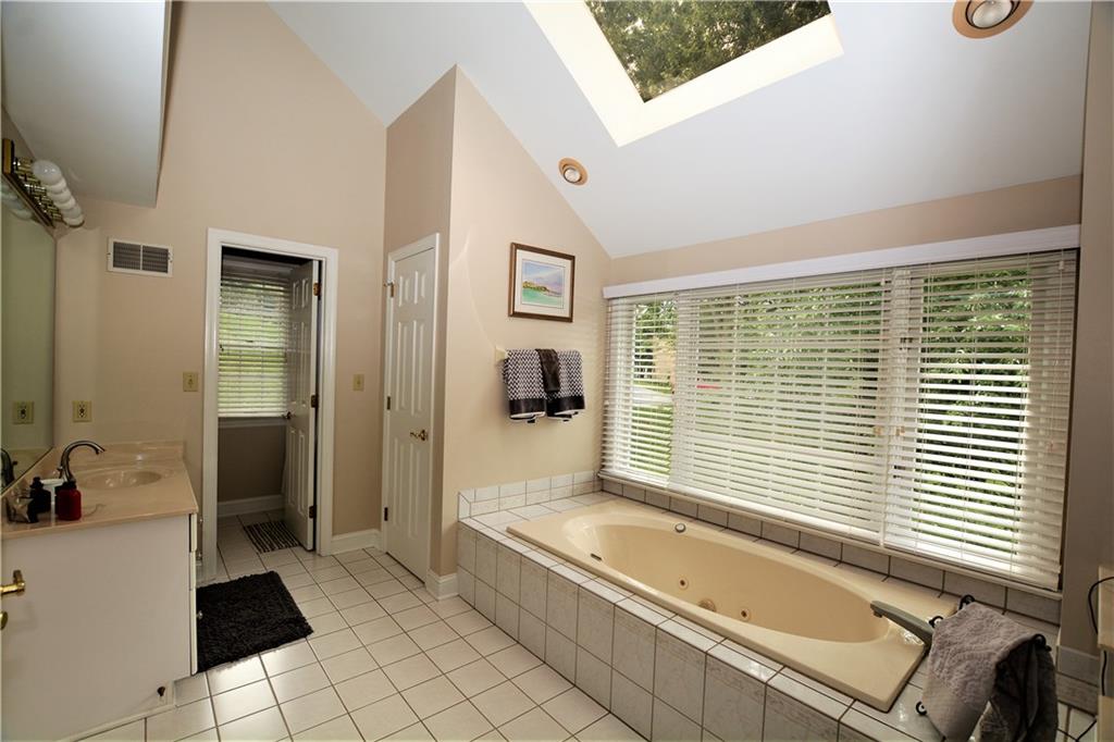 10319 Ridgecrest Point Wexford, PA 15090 - Photo 14 of 24 Gallery Image 14