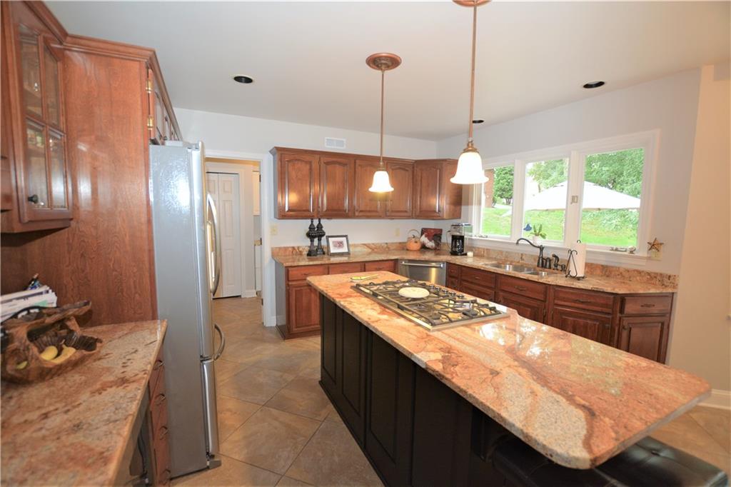 Beautiful kitchen counter tops and ceramic tile floors