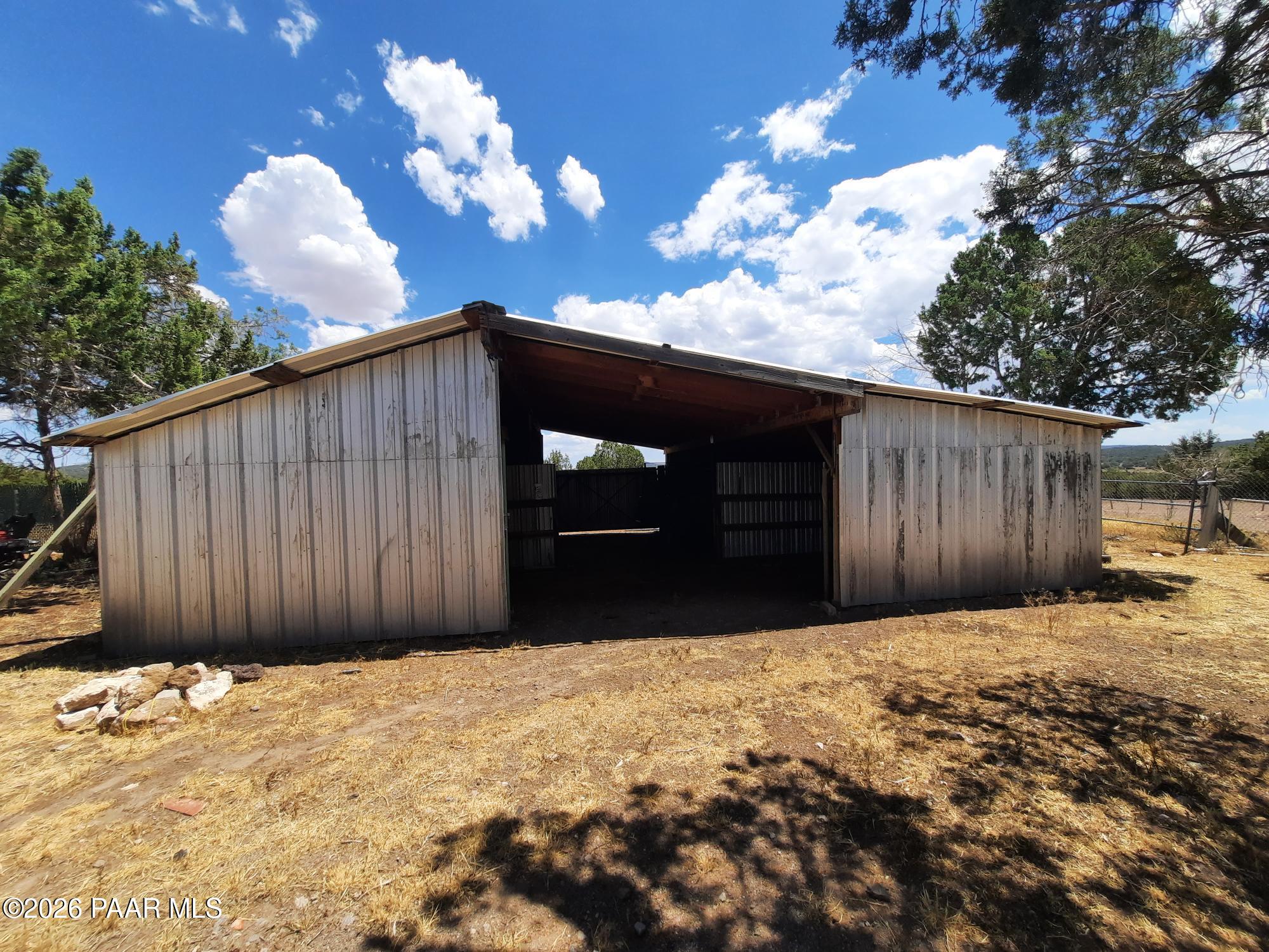44050 West Fort Rock Road Seligman, AZ 86337 - Photo 23 of 46 20260616_113751