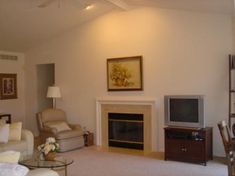 2152 London Bridge Drive, Unit 61 Rochester, MI 48307 - Photo 2 of 9 652909-1.JPG