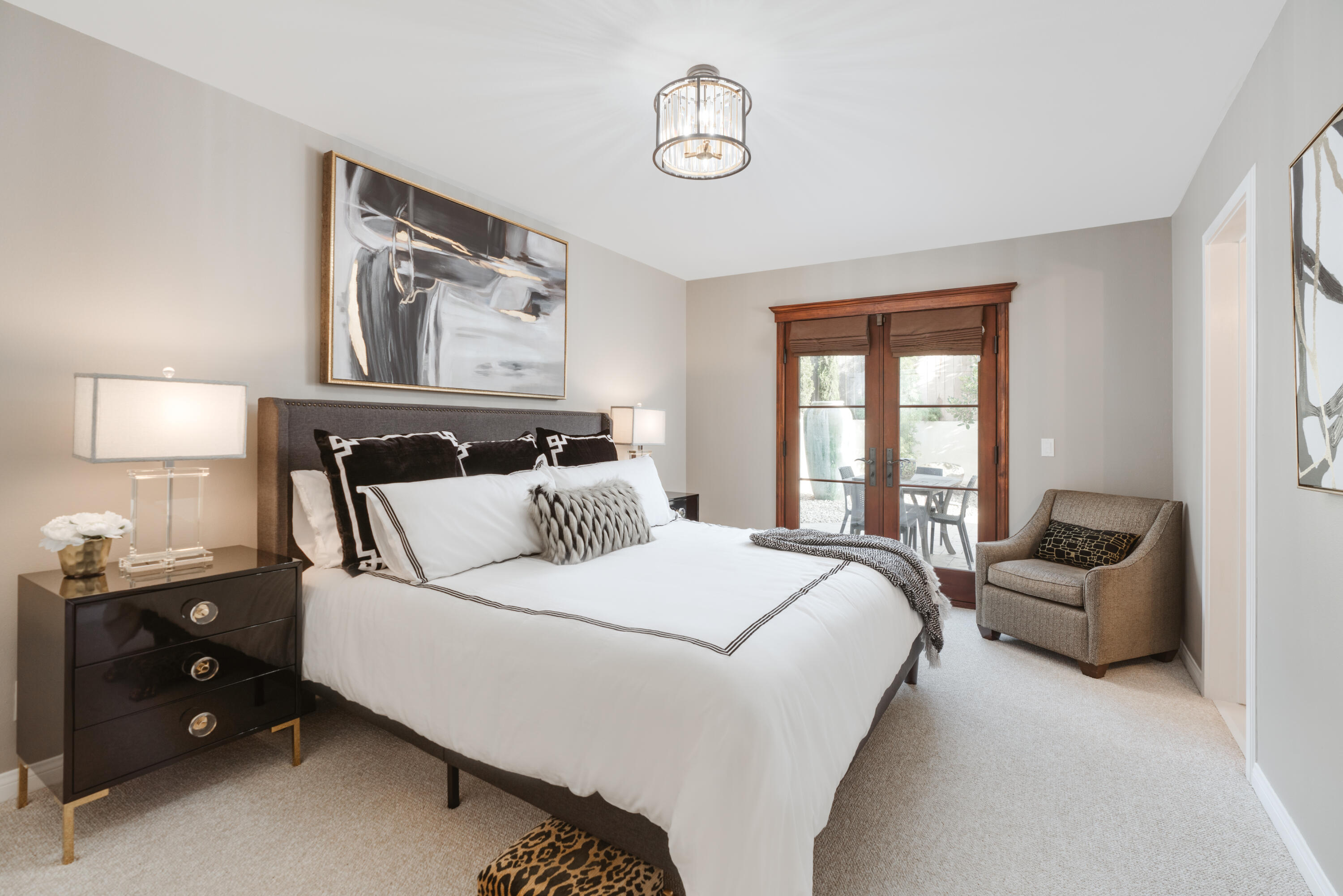 844 Meigs Road Santa Barbara, CA 93109 - Photo 16 of 32 a bedroom with a bed and lamp