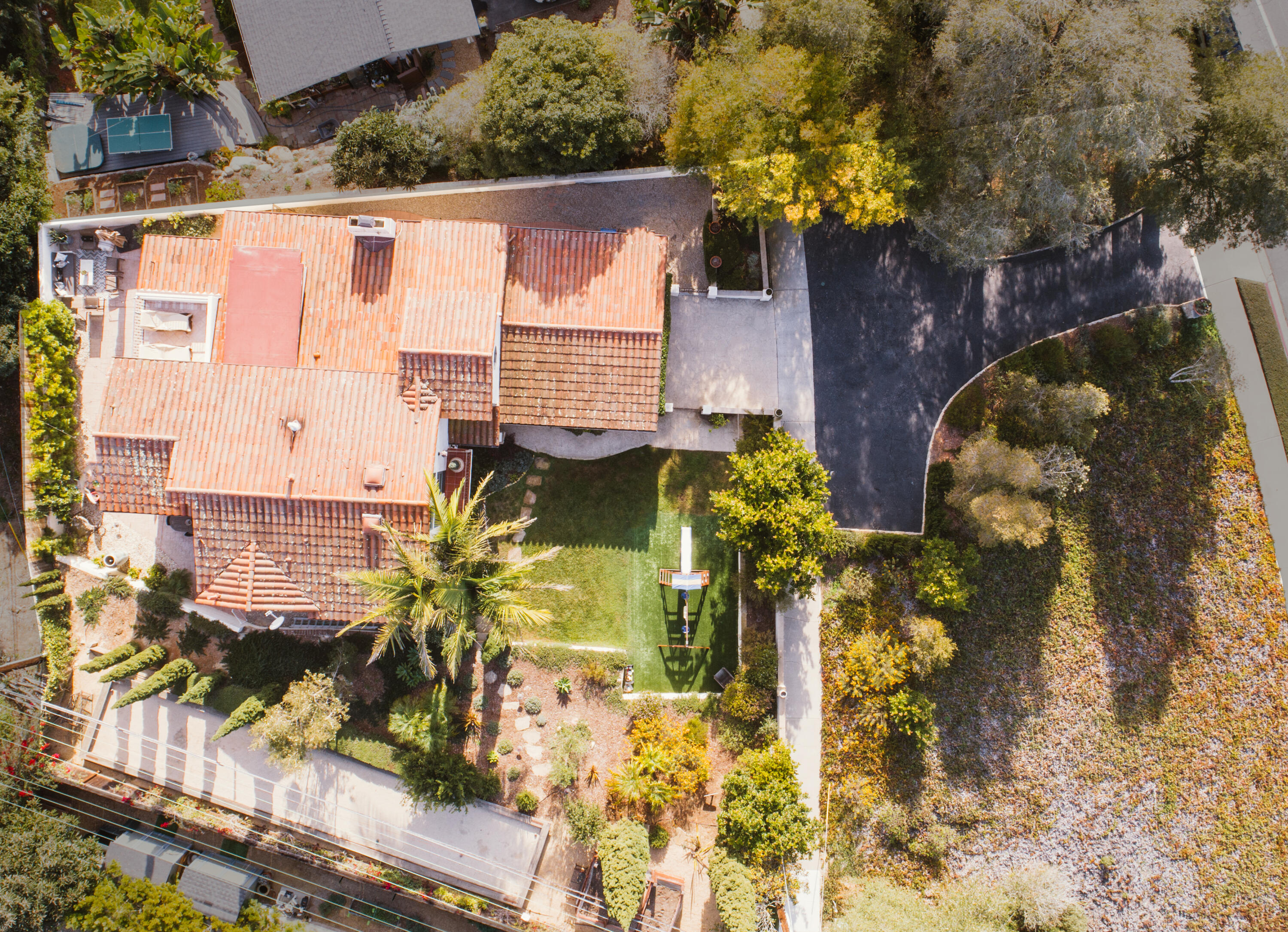 844 Meigs Road Santa Barbara, CA 93109 - Photo 31 of 32 front view of a house with a lot of flower plants