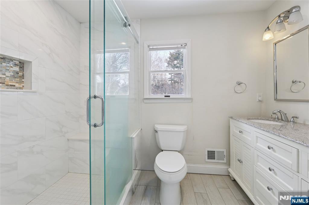 363 Vesta Court Ridgewood, NJ 07450 - Photo 21 of 29