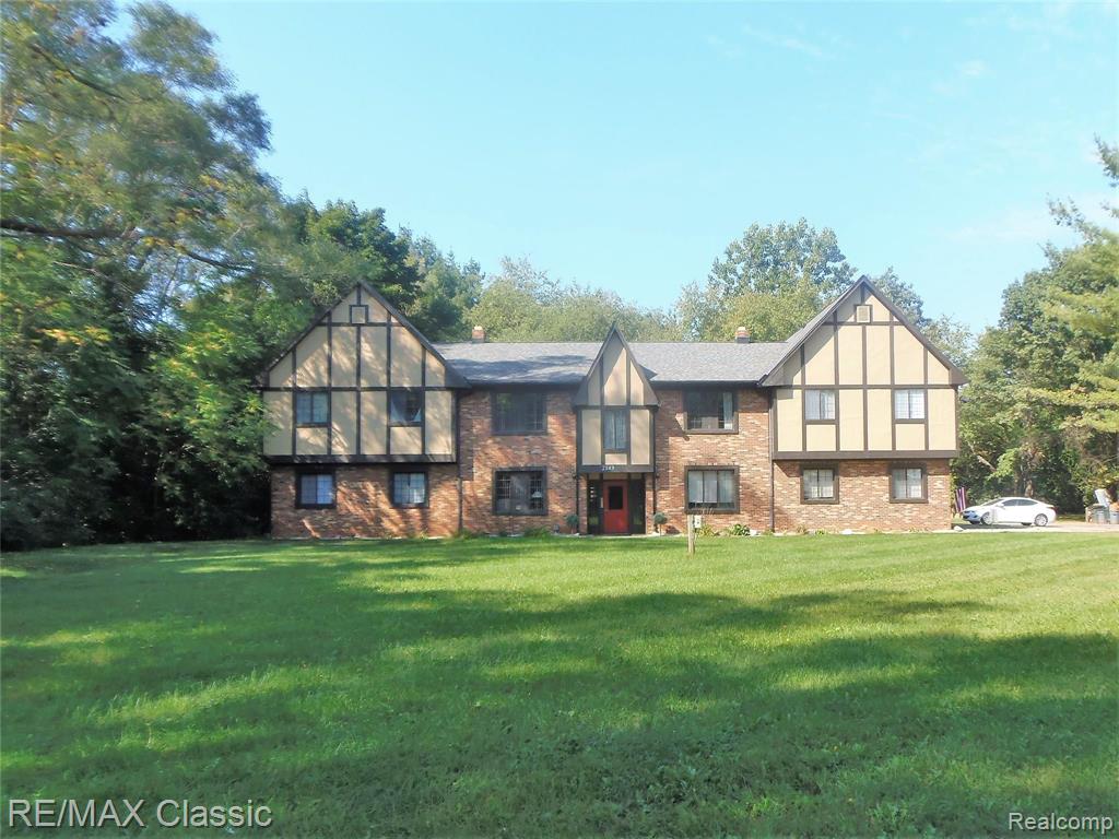 2049 Duck Lake Road North, Unit 7 Highland, MI 48356 - Photo 1 of 21