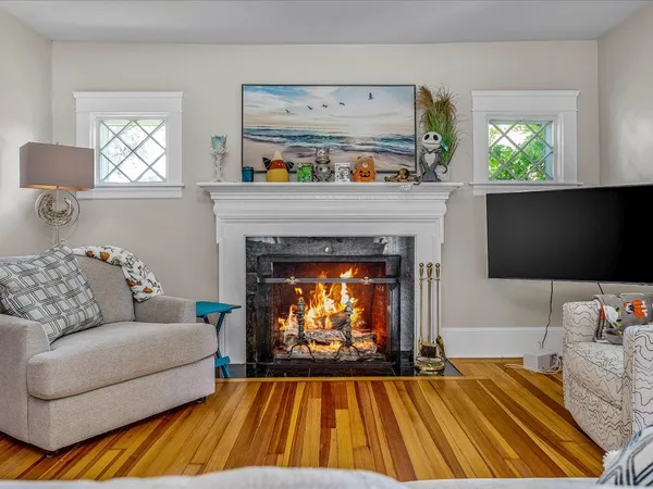 $4,700 | 1102 Buttonwoods Avenue, Warwick, RI 02886