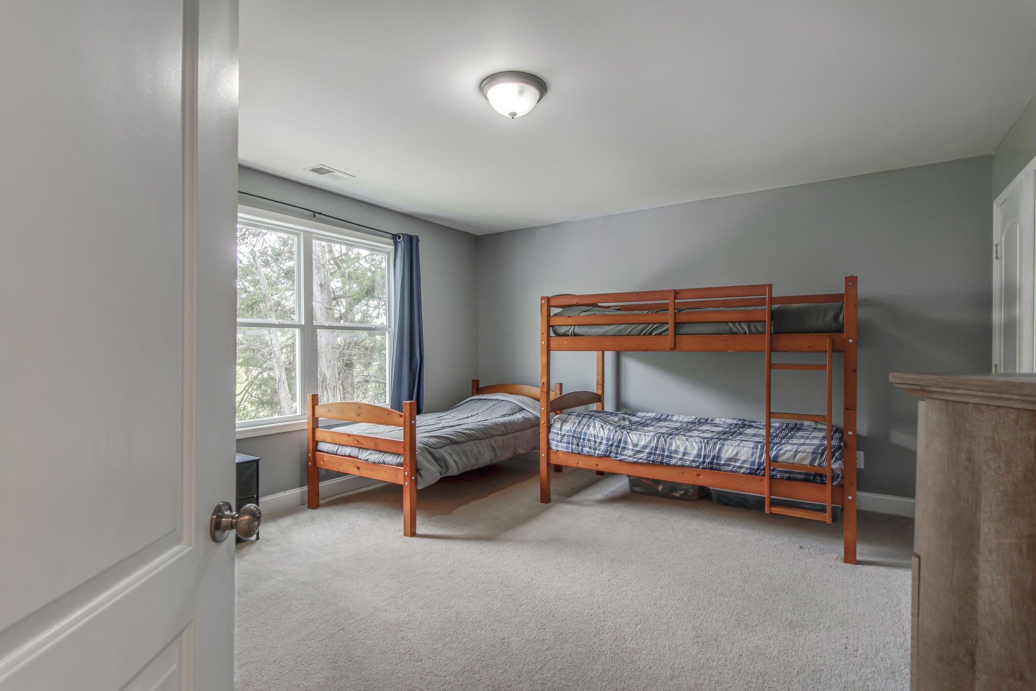 357 Flora Maxwell Road Nashville, TN 37211 - Photo 18 of 31 a bedroom with bed and window