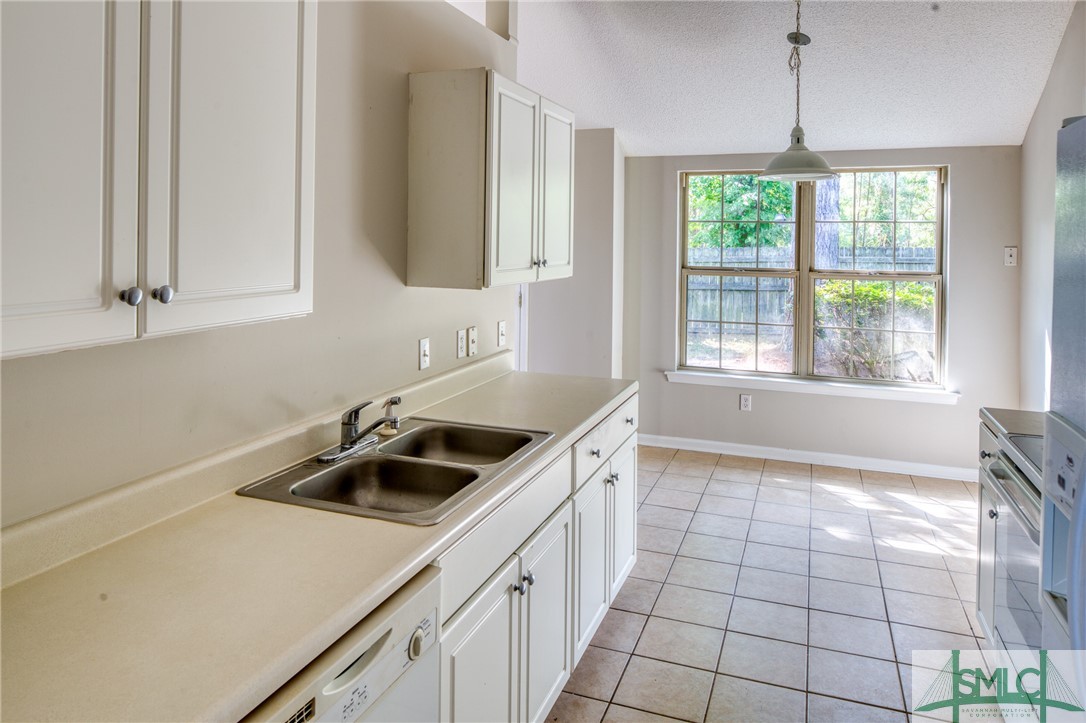 174 Parkview Road Savannah, GA 31419 - Photo 5 of 30 Gallery Image 5